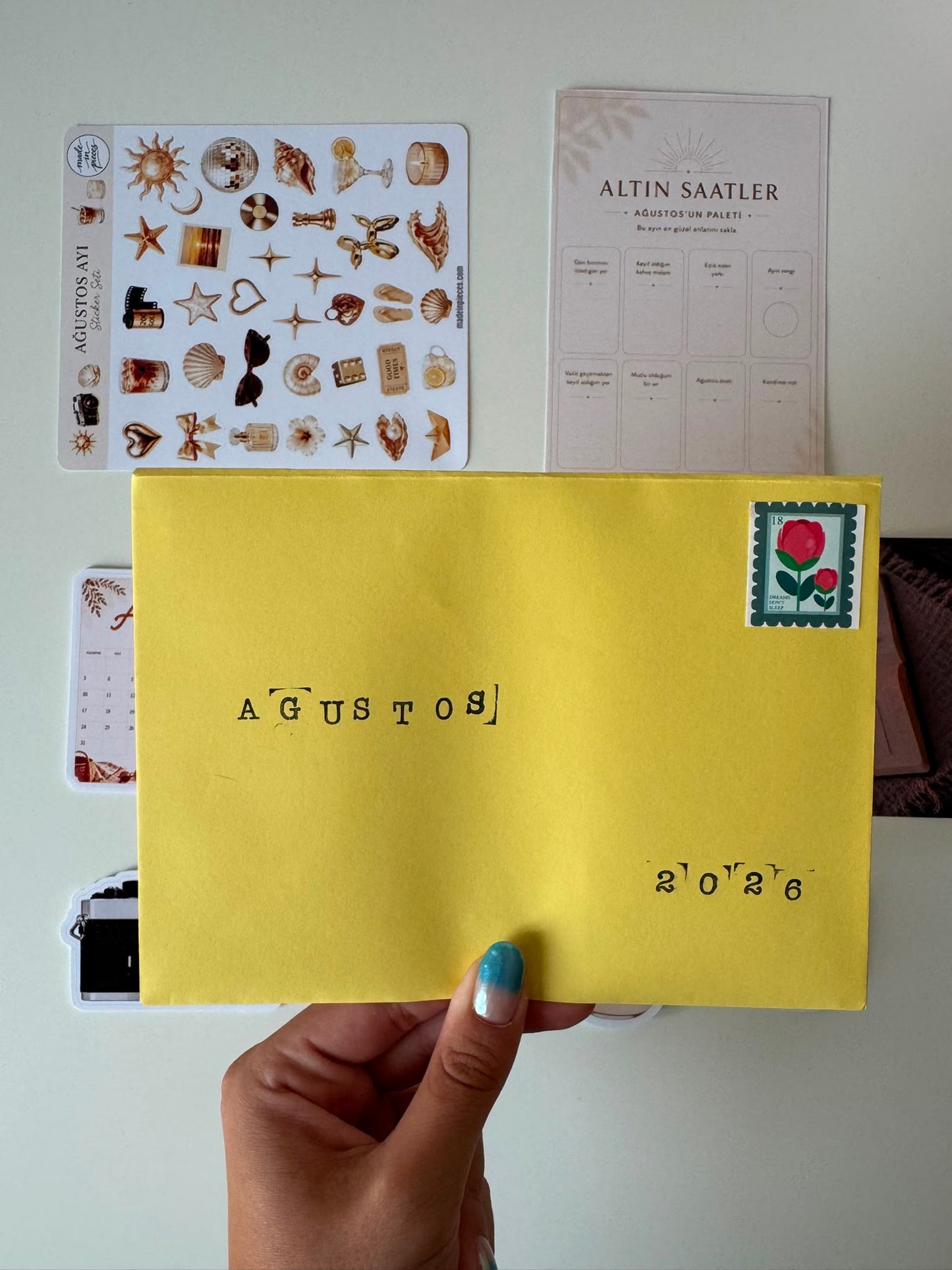 Ağustos Sticker Kulübü - Aylık Koleksiyon